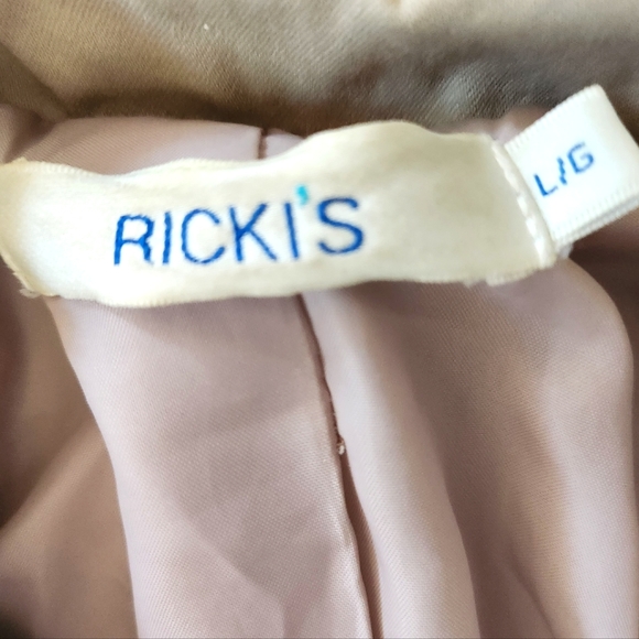 Beige Mid-Length Bell Sleeve Trench Coat with Rounded Neck & Waist Belt - Picture 11 of 16